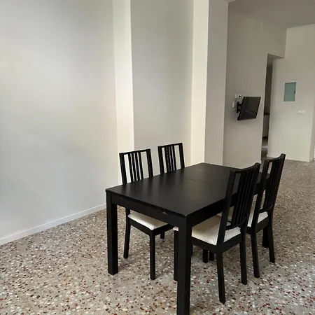 Pisito En San Anton Appartement